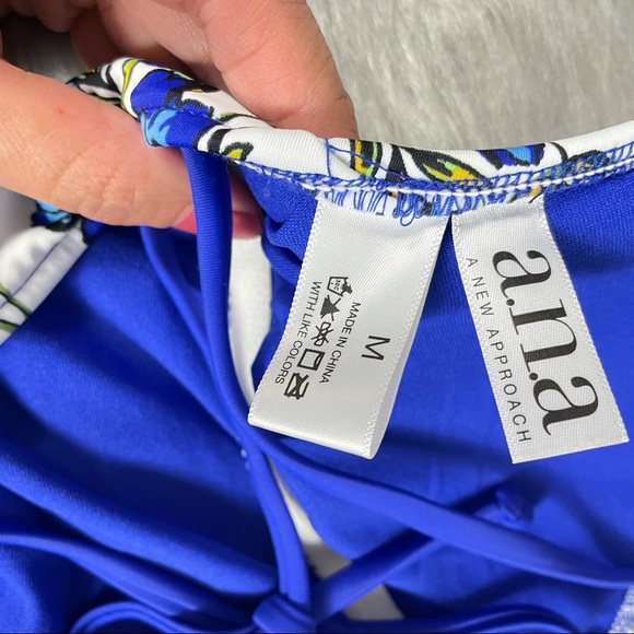 SOLD NEW A.N.A Swimsuit One piece Floral Print M - Picture 7 of 9